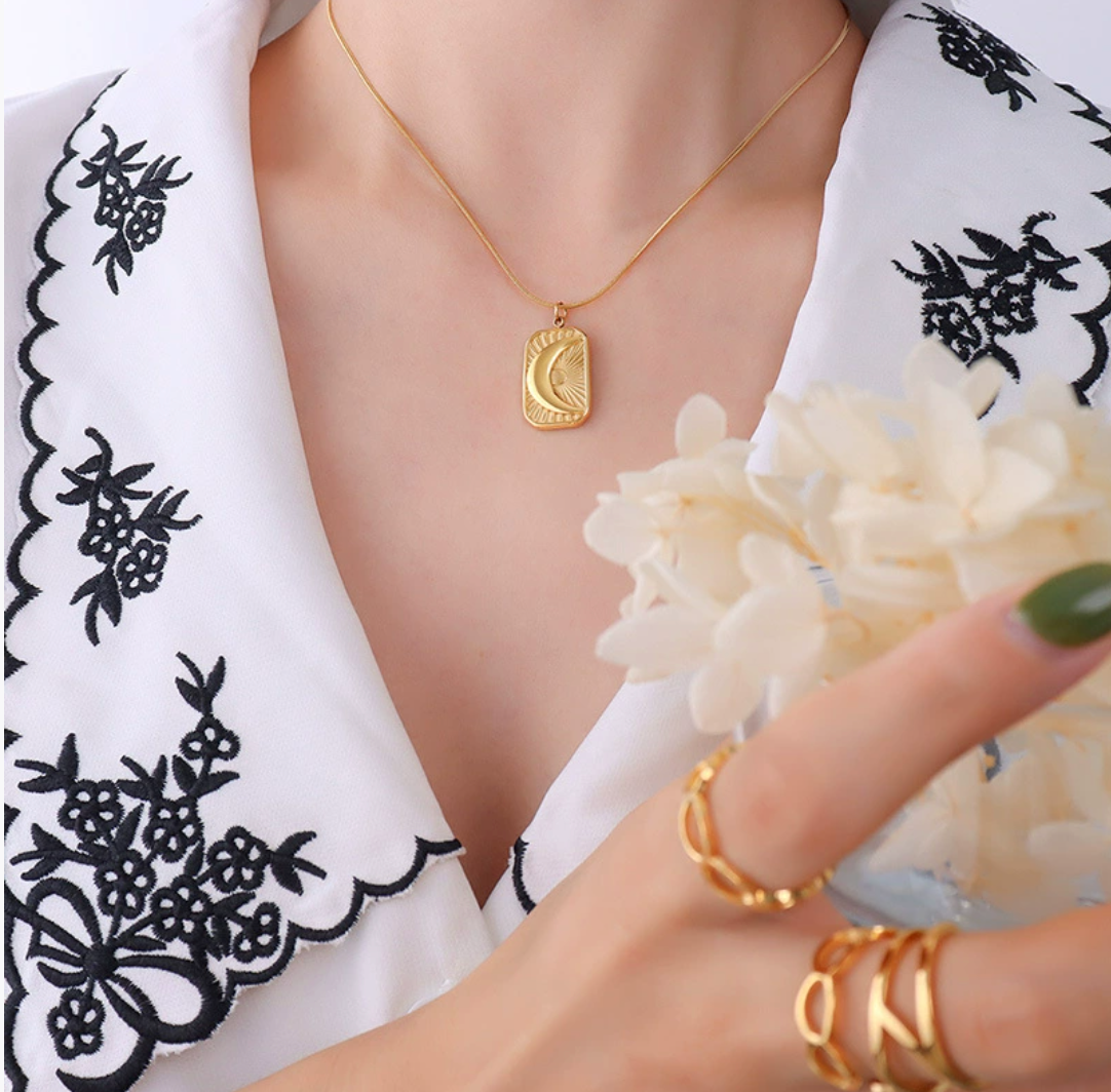 18K GOLD PLATED MOONSUN NECKLACE