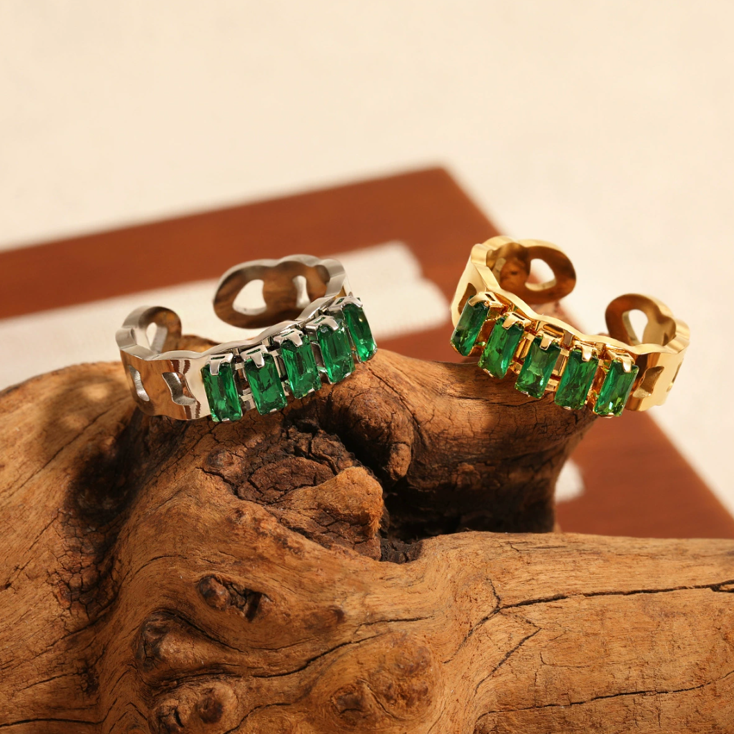 18K GOLD PLATED VINTAGE BELLA RING