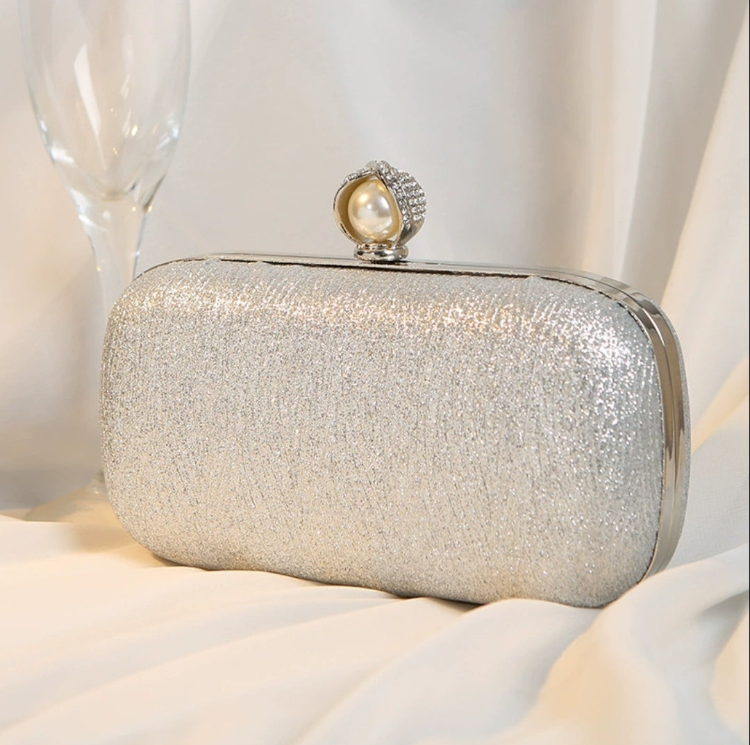 Maria Clutch Concerto III