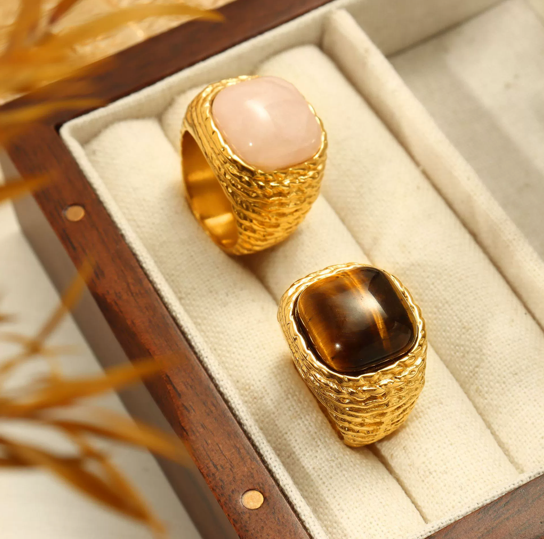 18K GOLD PLATED VINTAGE GRAN DAME RING