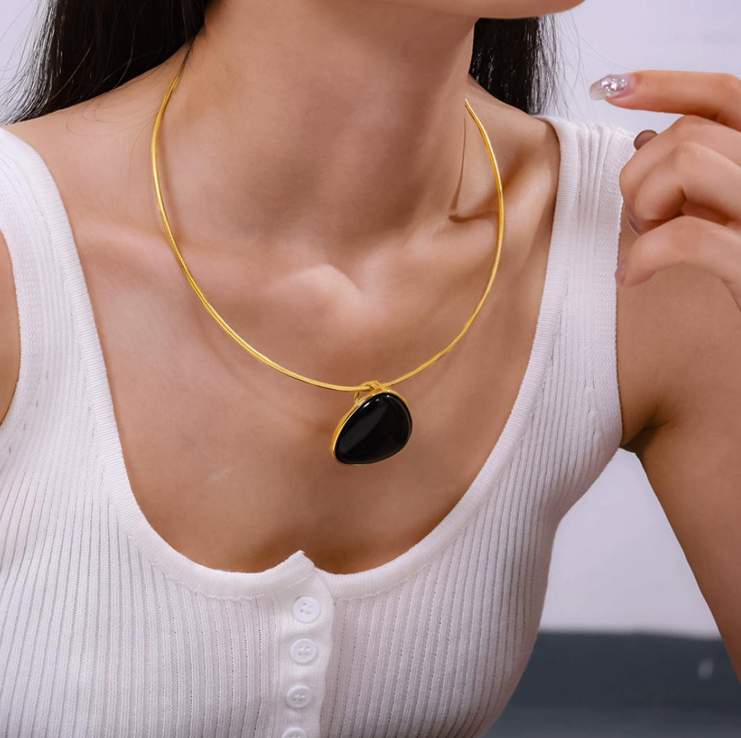 18K GOLD PLATED RETRO NECKPIEACE