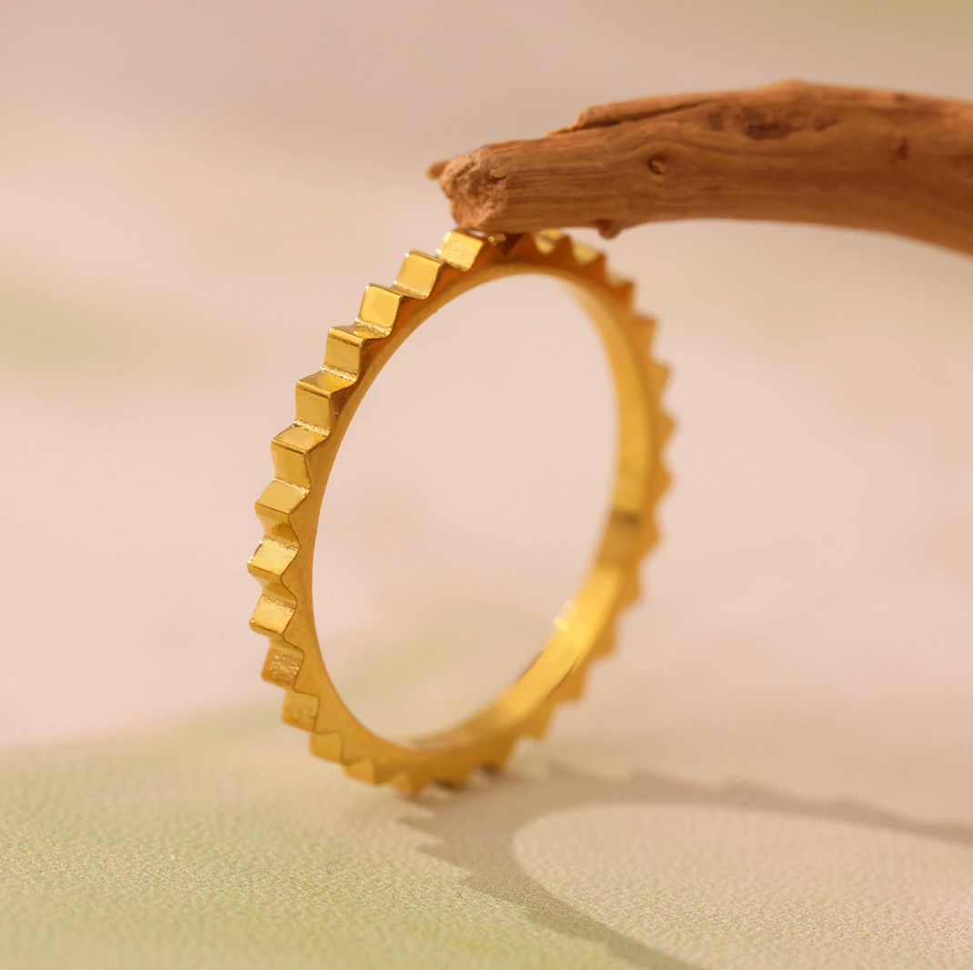 18K GOLD PLATED GEAR RING