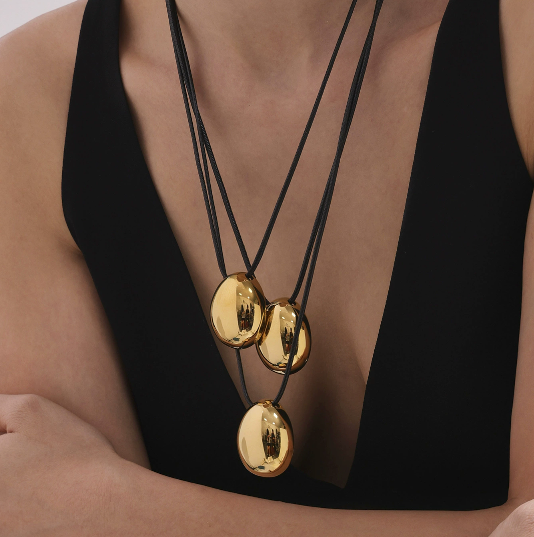 18K GOLD PLATED RAIN DROP NECKLACE