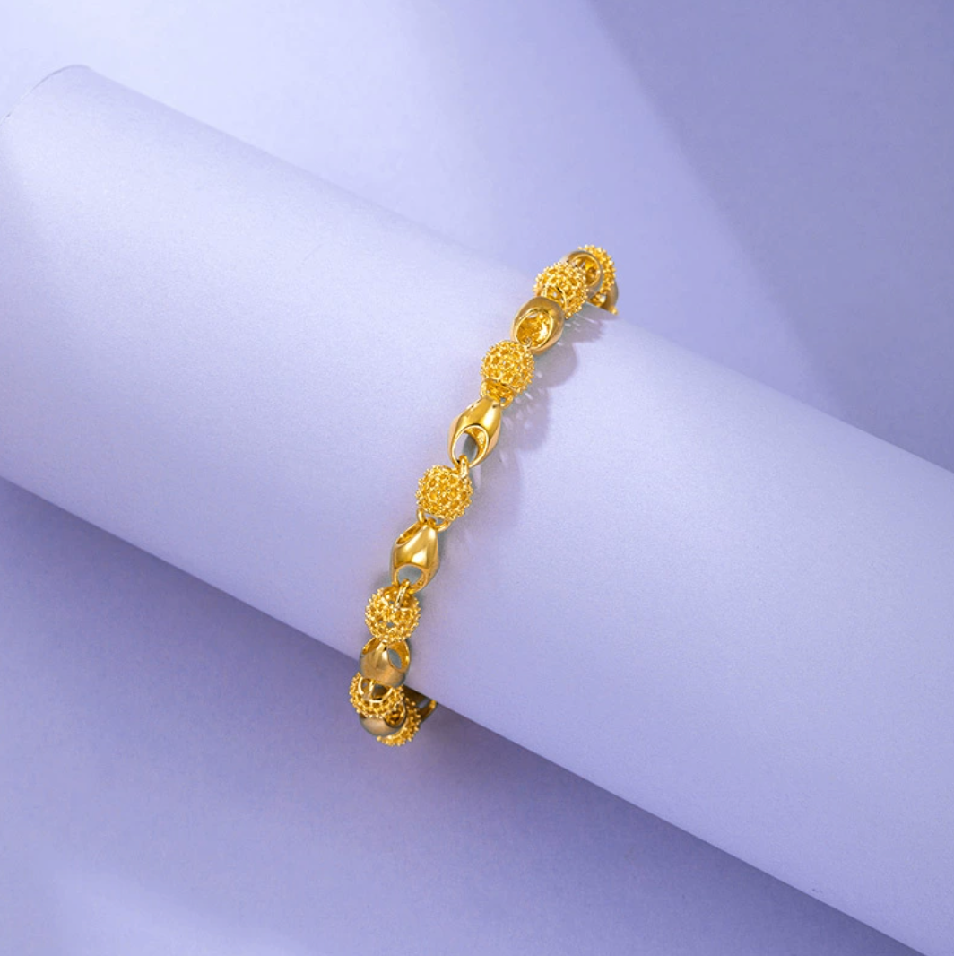 18K GOLD PLATED  DELICATE PINEAPPLE BRACELET