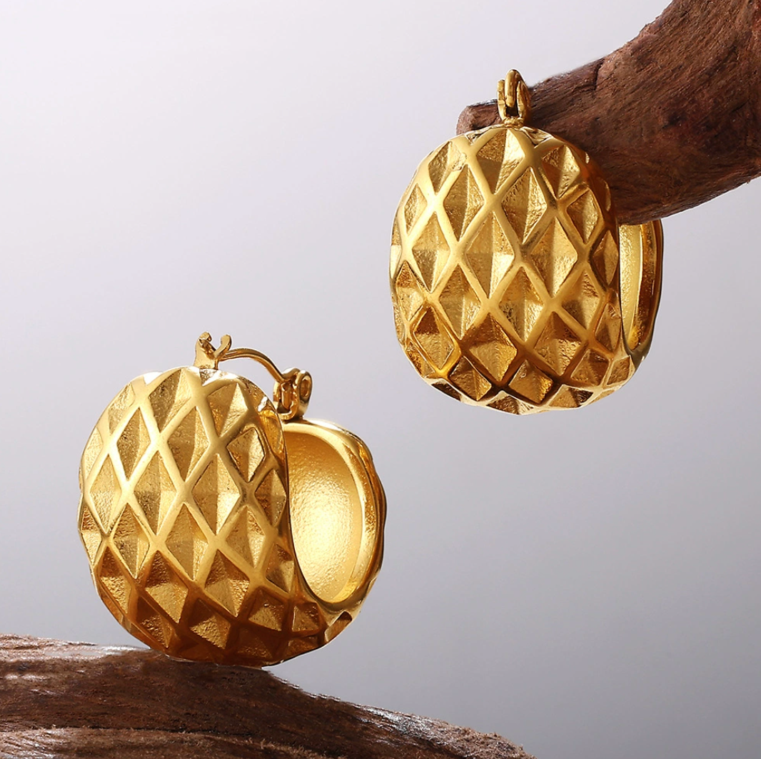 18K GOLD PLATED VINTAGE GLAM EARING