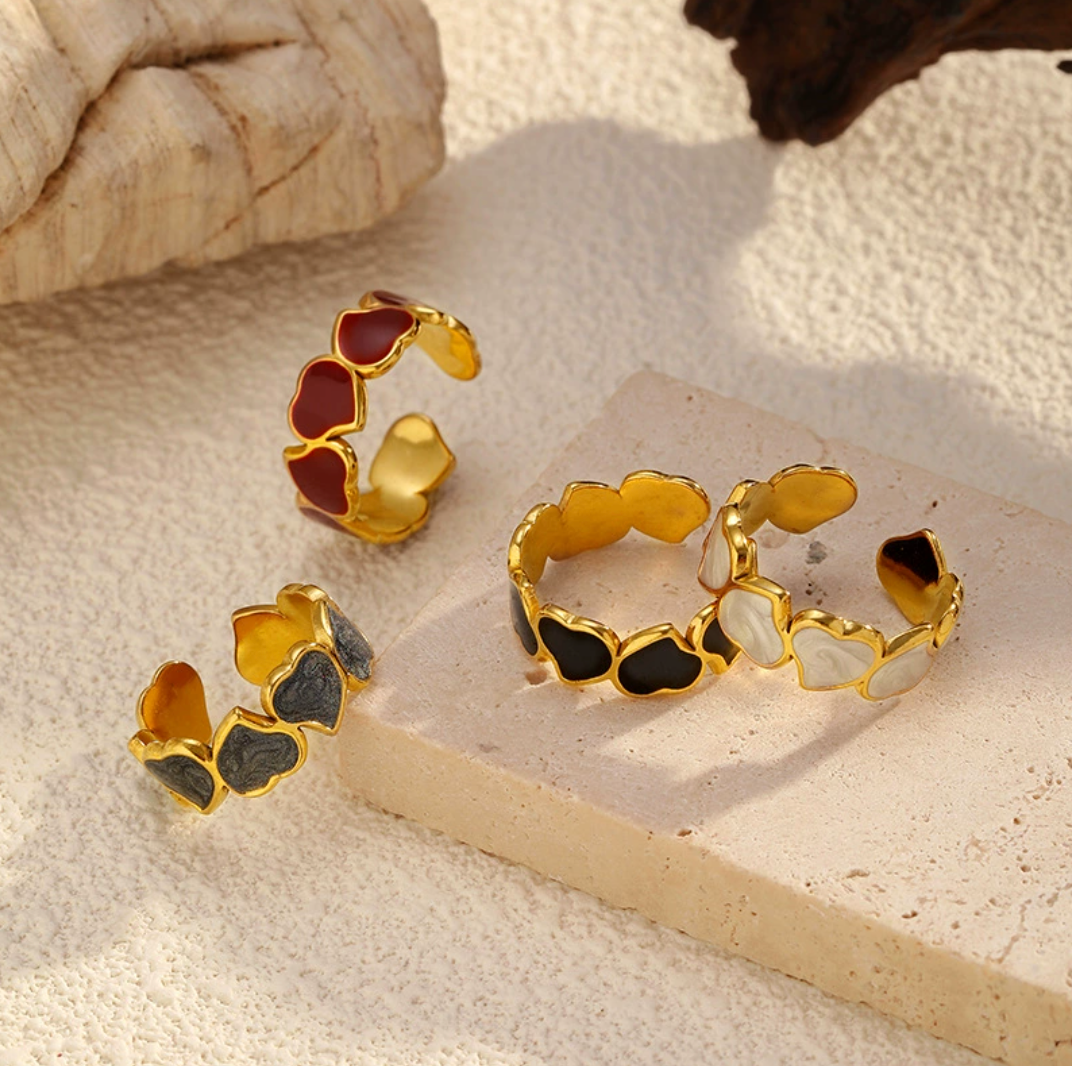 18K GOLD PLATED AND STONE HEART RING