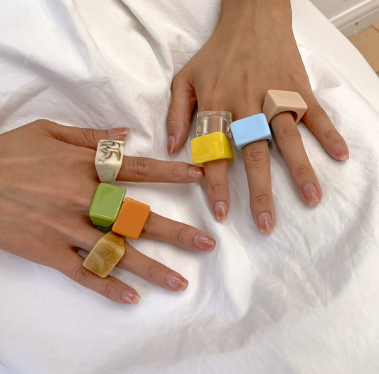 RESING OVERSIZED  RENTANGULAR RINGS