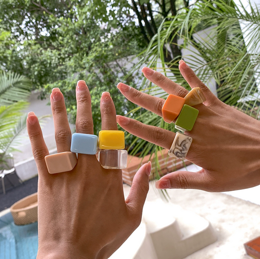 RESING OVERSIZED  RENTANGULAR RINGS